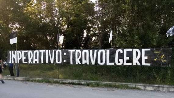 Ascoli, Ultras in vista del Benevento: "Imperativo: Travolgere" 