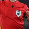 Bufera sull’arbitro Shaun Evans: la FIFA apre un’indagine per un gesto contestato