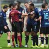 Furia Inter, scatta il silenzio stampa: nel mirino Manganiello per il tocco su Frattesi e la rete di Krstovic