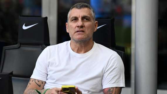 Bologna, Immobile vicinissimo: Vieri applaude il colpo rossoblù