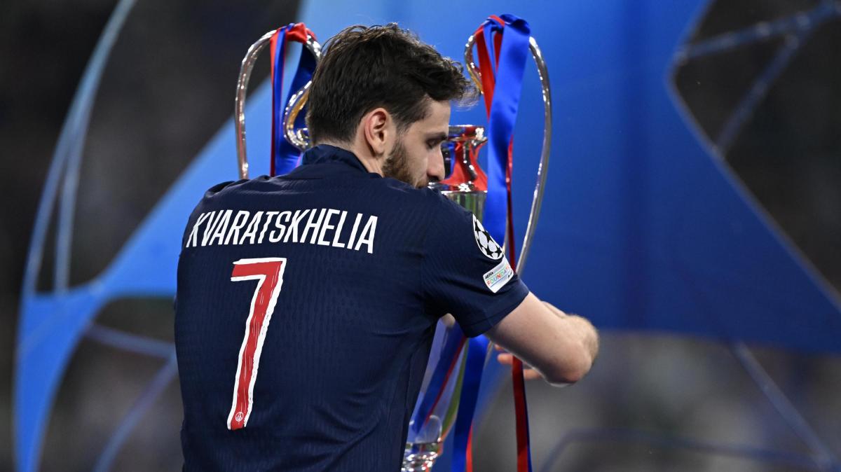 Kvaratskhelia, re d'Europa per la seconda volta: l'ex Napoli trascina il PSG e si prepara al Mondiale
