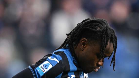 Atalanta, si ferma Lookman: problema al tendine d'Achille destro, in dubbio per la Roma
