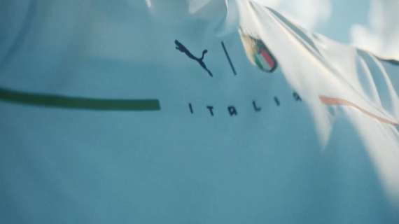VIDEO - Euro 2020, Italia: svelata la maglia da trasferta