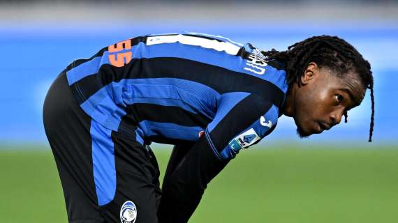 Lookman ai box, lieve stiramento al polpaccio: i tempi di recupero