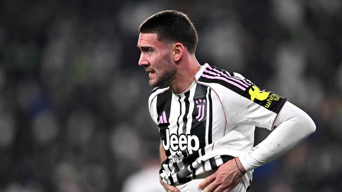 Juve, Vlahovic brucia le tappe: già al lavoro alla Continassa. Ma in Coppa non ci sarà