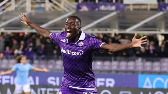 Continua a sognare l'Europa che conta, la Fiorentina s'impone in rimonta sulla Lazio 2-1