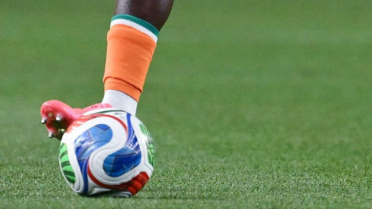 Klopp dà fuoco alle polveri: "Cooling break solo per le tv"