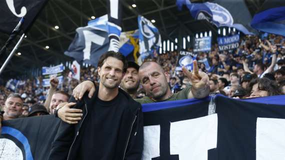 FOTO - Hateboer ospite d'onore, affetto della Curva Nord e di tutto il club e popolo nerazzurro