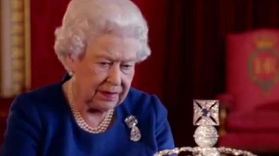 Coronavirus, la Regina Elisabetta II: "Grazie per la lotta, uniti e risoluti ne usciremo"