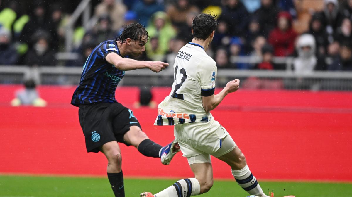 Doccia fredda al Meazza: Pio Esposito trafigge Carnesecchi, l'Atalanta è sotto