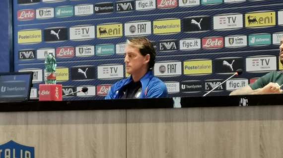 Italia, Mancini in conferenza: "Le esclusioni sono dure per tutti ma saranno con noi in futuro"