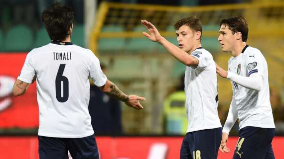 Nove gol, dieci su dieci, undici consecutive: 9-1 storico per l'Italia