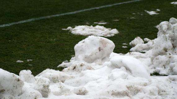 Atalanta-Villarreal, incredibile nevicata sul Gewiss Stadium: sopralluogo in campo, gara a rischio