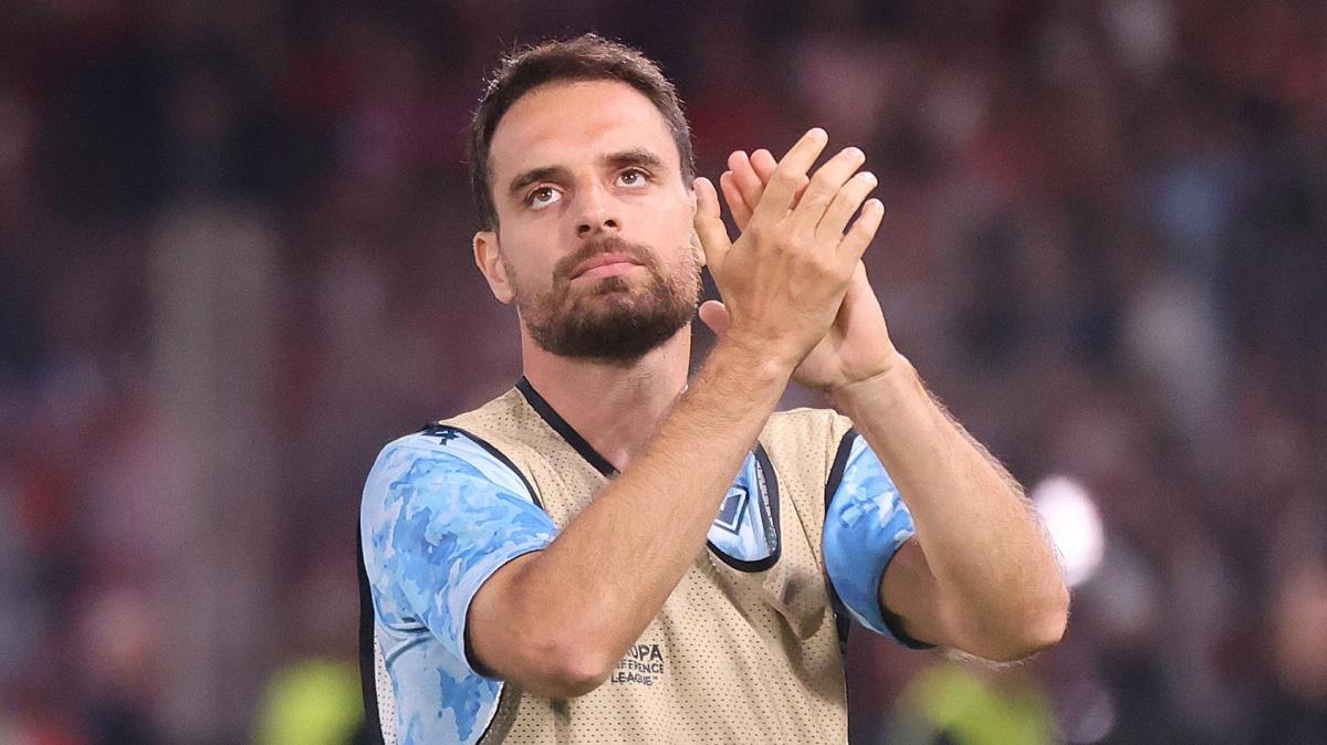 Sorpresa a Riad: Jack Bonaventura spunta nel ritiro del Bologna. L'abbraccio con Italiano: "Il numero uno"