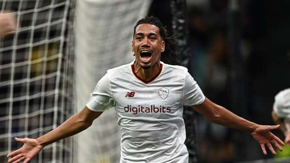 Roma, gli stipendi di Smalling e Abraham sono un problema. Difficile trovargli sistemazione