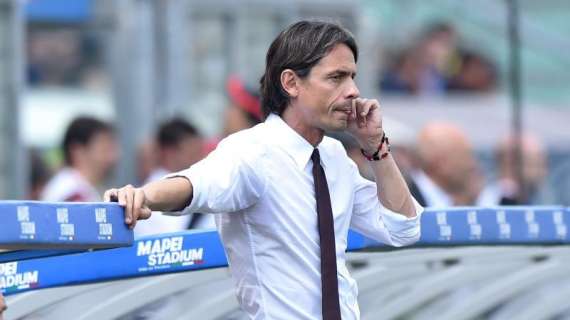 Inzaghi riveste il rossonero ma avvisa: "Fino a giugno non parlo del Milan"
