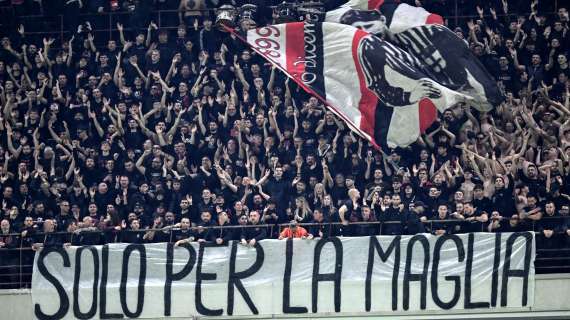Milan, Curva Sud: "Buon teatro a tutti. Noi non tifiamo"