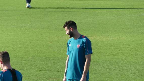 Troppi infortuni, il Genoa ha chiuso per uno svincolato: Pereiro in gruppo da lunedì