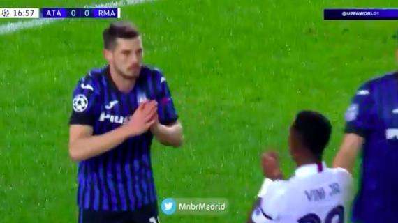 Real, gesto "anti-fair play" di Vinicius: applauso in faccia a Freuler dopo il rosso