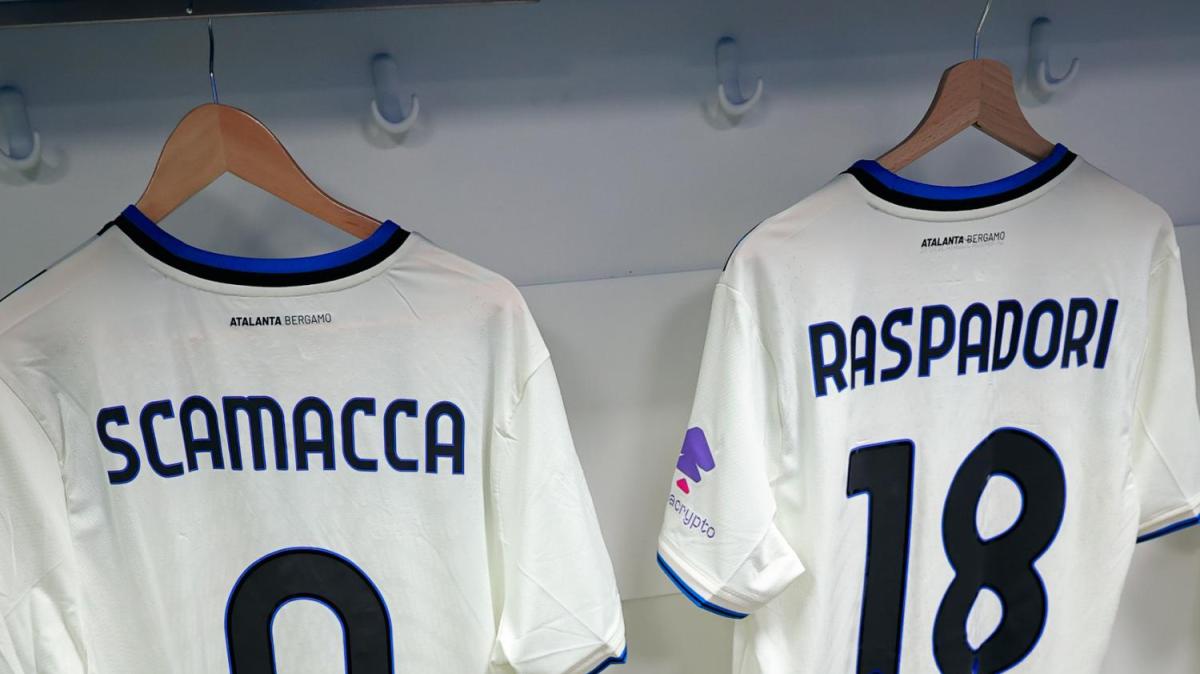 La foto che accende la fantasia: "Back together", Scamacca e Raspadori riuniti nello spogliatoio di Pisa!