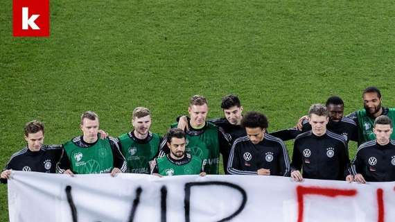 Germania, nuova protesta contro i Mondiali in Qatar. I giocatori espongono uno striscione