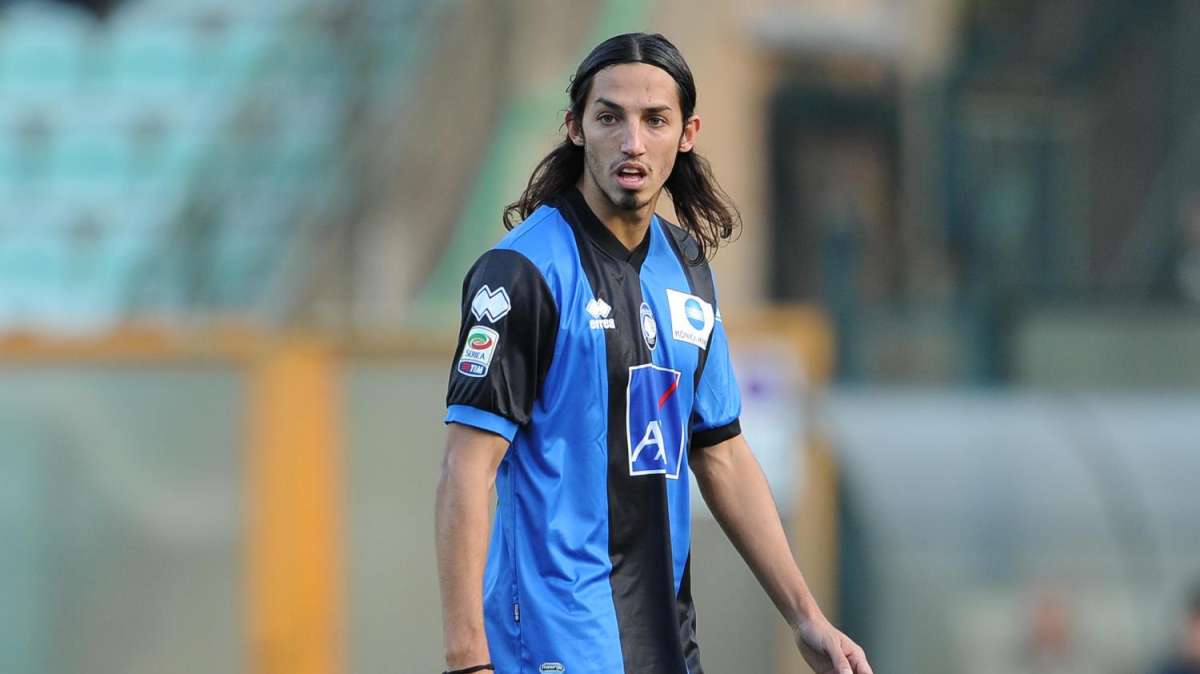 Rompete le righe, il tweet di Schelotto: "L'ultimo allenamento, grazie a tutti per il sostegno"