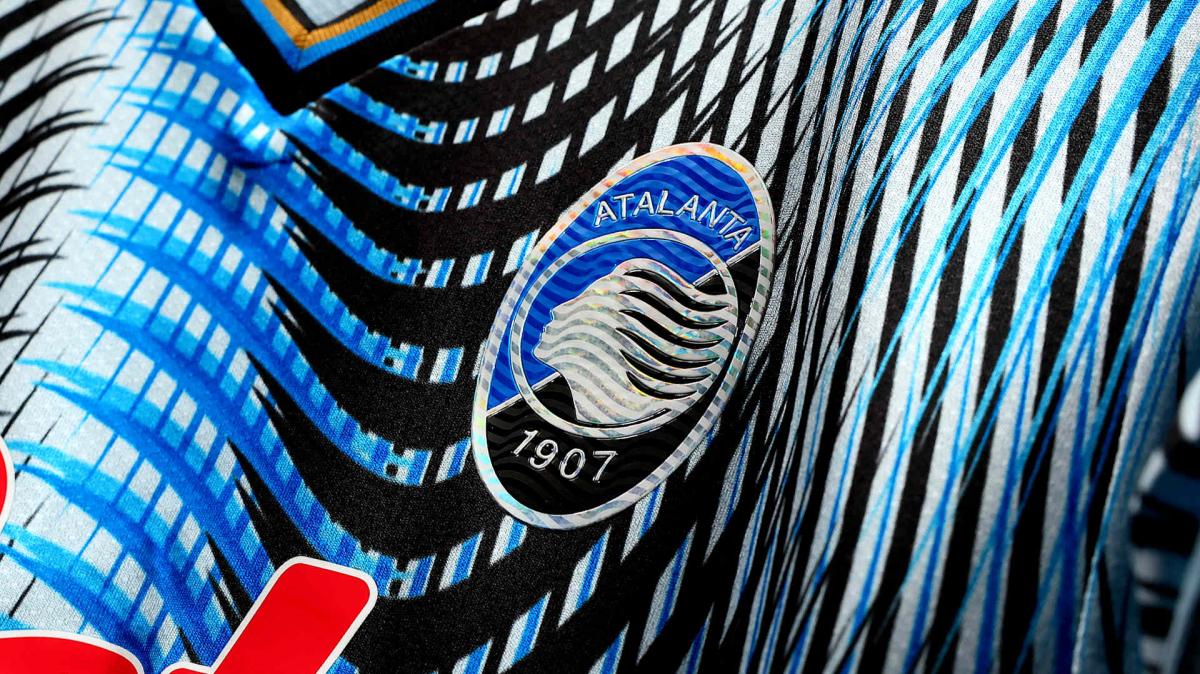 Torna la magia del Christmas Match: Atalanta-Cagliari vale doppio. Solidarietà, asta e una maglia da collezionare