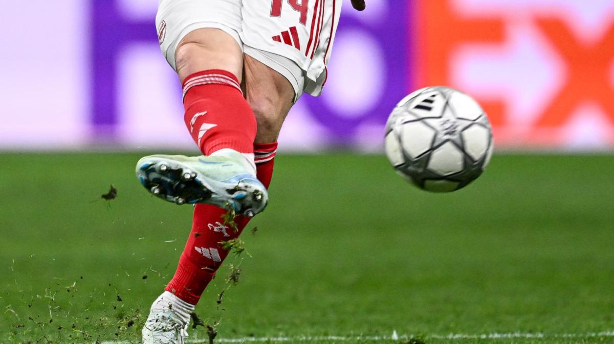 L'Inghilterra ai piedi di Dowman: in gol in Premier a 16 anni, l'Arsenal lancia il suo fenomeno