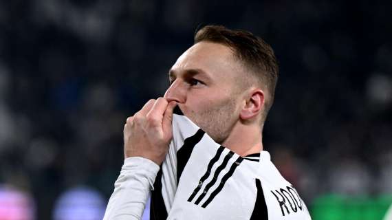 Juventus, super gol su punizione di Koopmeiners in Coppa Italia