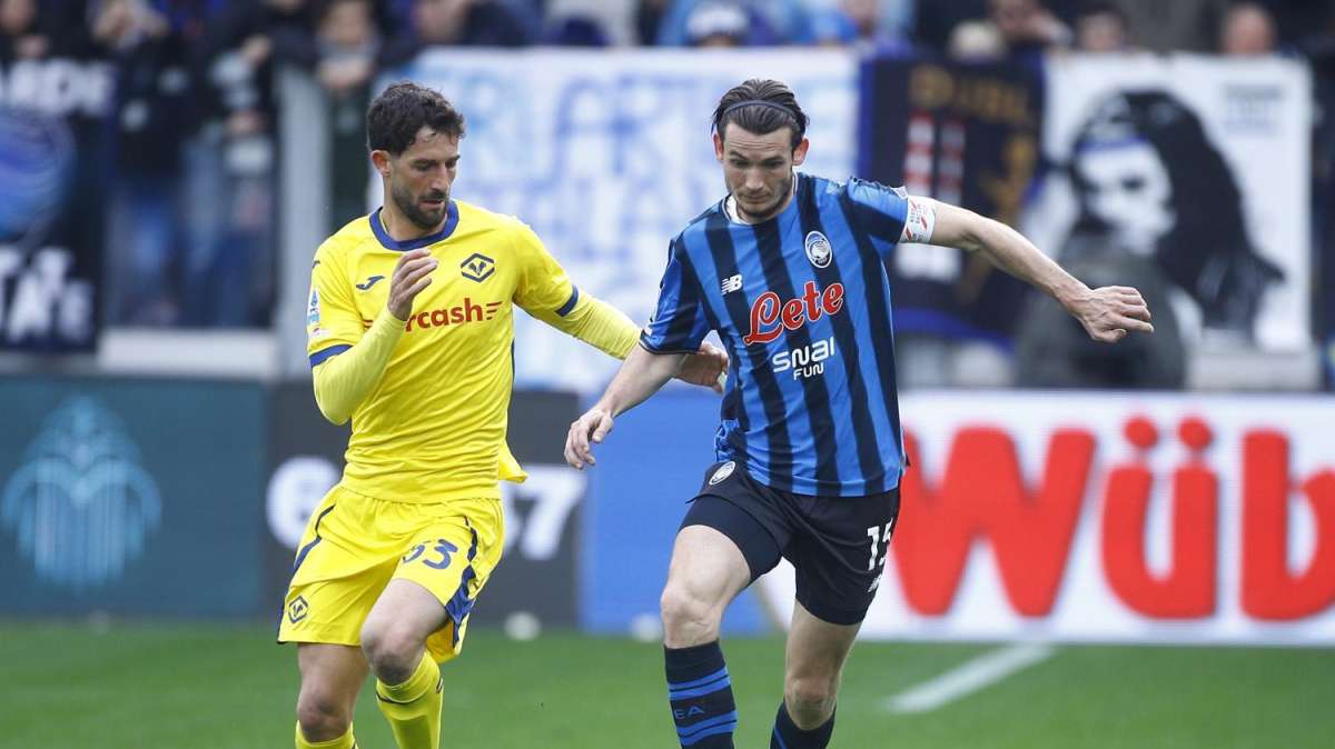 De Roon in conferenza: "Bergamo è casa mia, mi emoziono pensando al cammino fatto"