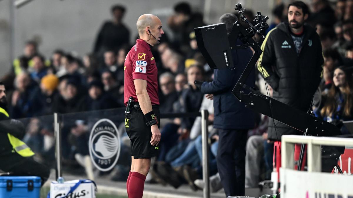 Sport Mediaset, la moviola di Cesari: "Rigore su Bremer? Questo è anticalcio. Spalletti era sarcastico, decisione incomprensibile"