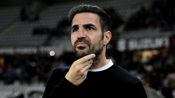 Como, Fabregas squalificato: guiderà dalla tribuna. Kuhn verso la fascia sinistra