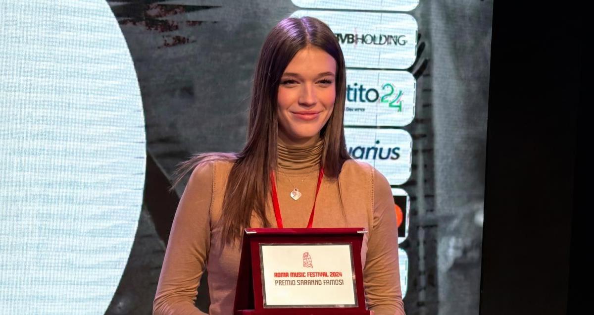 Dal cuore di Bergamo al trionfo di Roma: la figlia d'arte Martina incanta tutti con la sua voce. È nata una stella (nerazzurra)