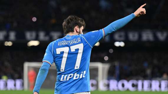 Il Napoli respinge l'assalto del Barça per Kvaratskhelia. Le cifre del rinnovo e il piano di ADL