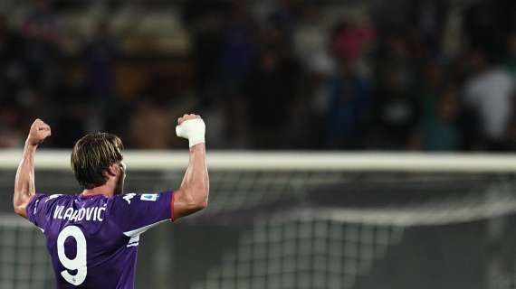 Tanto VAR e un gol di Vlahovic: Fiorentina avanti a Bergamo all'intervallo