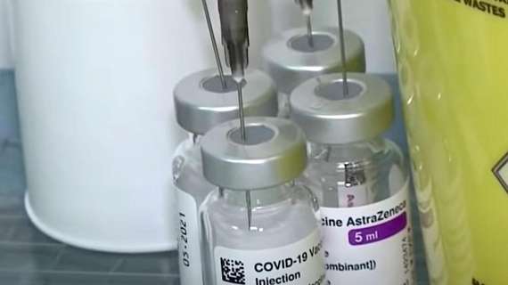 Vaccini, stop Astrazeneca per chi ha meno di 60 anni