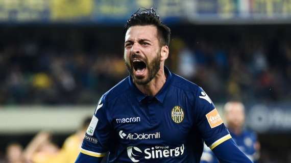 L'Hellas Verona a sorpresa in vantaggio, sblocca il match Di Carmine 