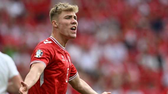 Højlund ai saluti, il Manchester boccia il gioiello danese