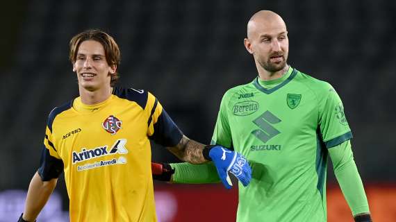 TA - Clamorosa svolta in porta: se Carnesecchi vola allo United, Juric punta su Vanja Milinković-Savić