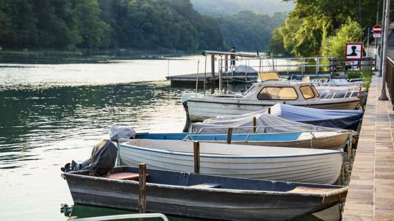 Una Domenica speciale Al Traghetto Restaurant Villa d'Adda: l'aperitivo al tramonto e la cena cantata sul fiume Adda con musica e cucina di qualità