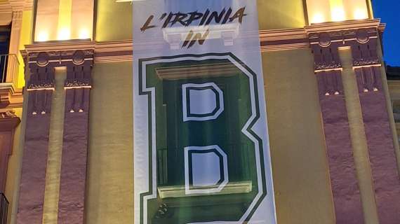 "Irpinia in B" ecco il drappo che capeggia il Palazzo della Provincia 