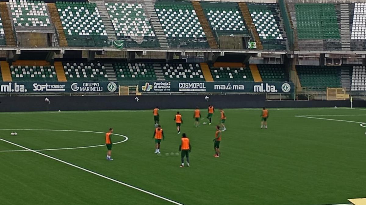 Avellino, allenamento mattutino oggi e domani a porte chiuse