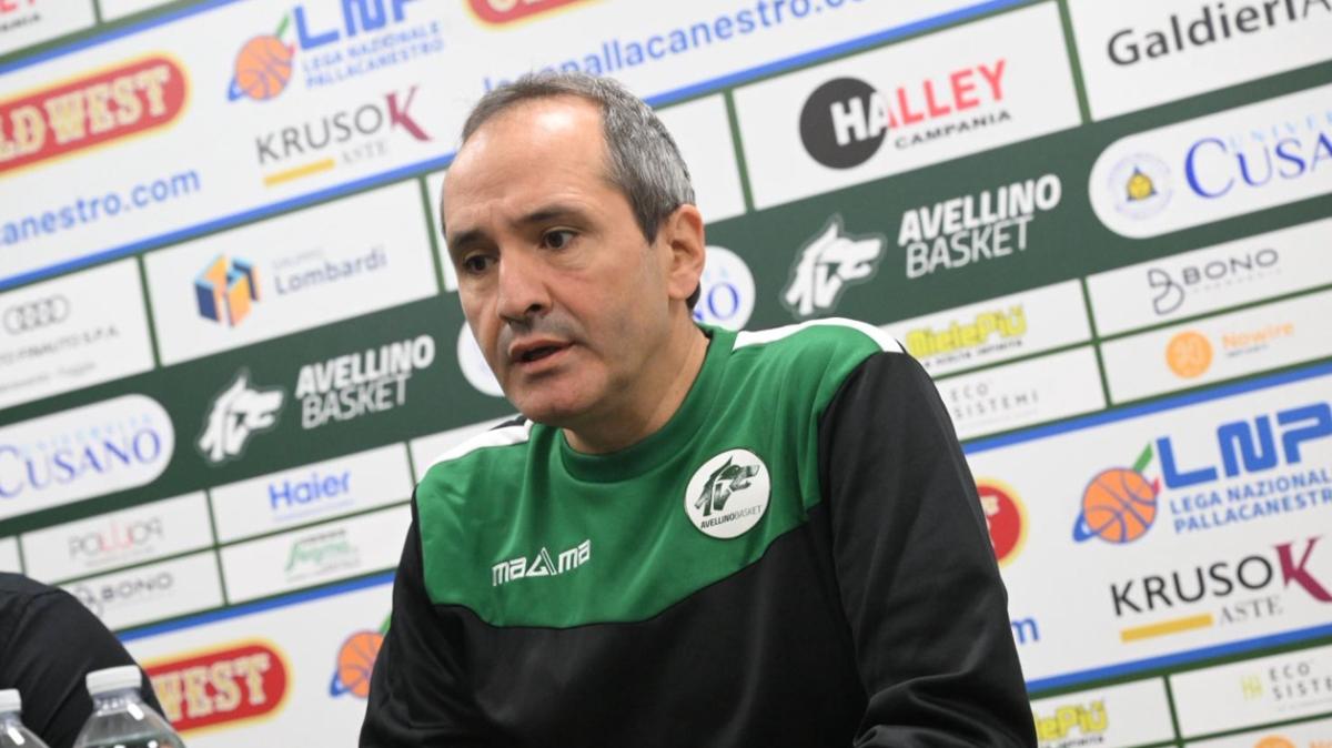 Avellino Basket, coach Di Carlo si presenta: “Pronti a far scattare la scintilla”