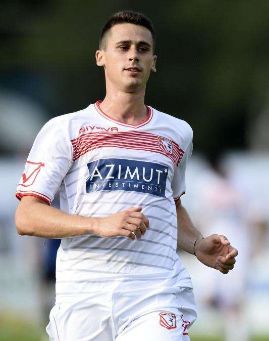 Avellino, continua la caccia alla punta. Lasagna difficile, Comi ancora in stand by