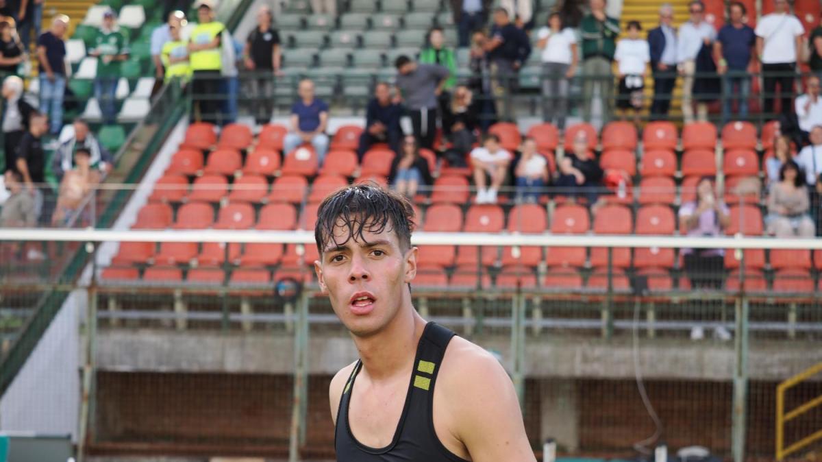 Fontanarosa: "Fino al loro gol eravamo padroni della gara. Il rigore non esiste, se lo fischi devi darne 10 a partita". Sui tifosi e i primi mesi in biancoverde...