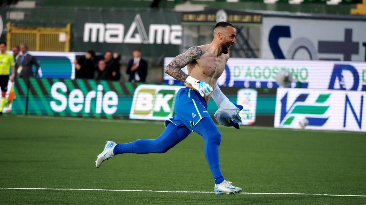 Il gol di Iannarilli in lizza per il Best Goal della 34esima giornata di B