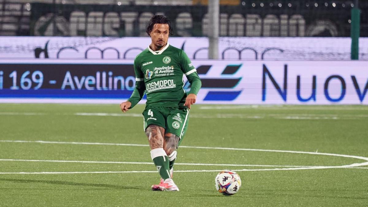 Giudice sportivo: un turno a Izzo, tre fermati nel Catanzaro