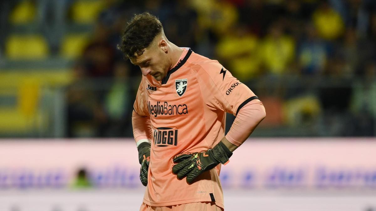 Bari, Cerofolini: "Momento difficile, problema di natura mentale. Siamo arrabbiati e frustrati..."