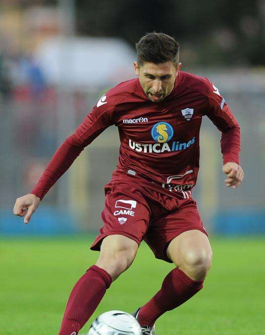 Trapani, secondo intervento al crociato per Basso