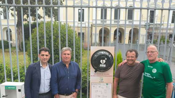 Defibrillatore rubato: l'Associazione per la Storia ne dona uno alla città. Dell'Anno: "Presto un secondo a Piazza Libertà"